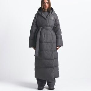 SKIMS The North Face x Skims Long Puffer Wrap Parka Jacket / Gunmetal - size M